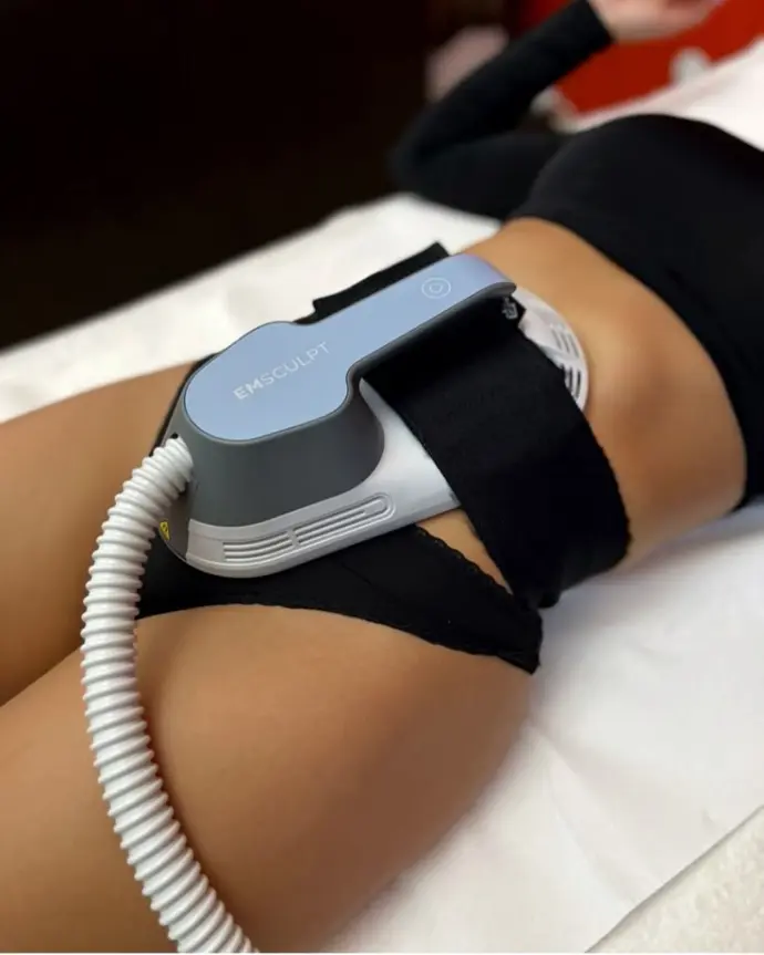 Advanced body contouring treatment at Mille Fleurs Clinic