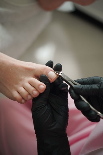 Pedicure + Foot Massage